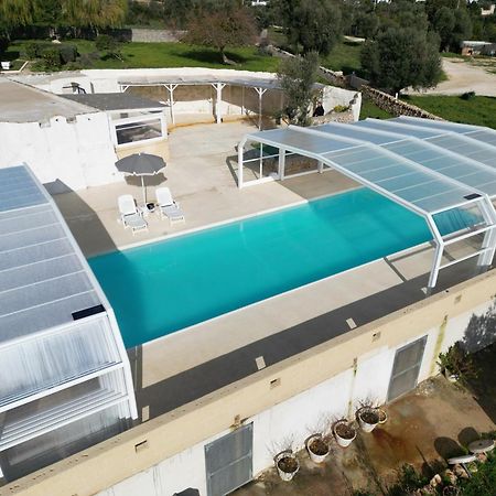 Masseria Donna Nina Остуни Екстериор снимка