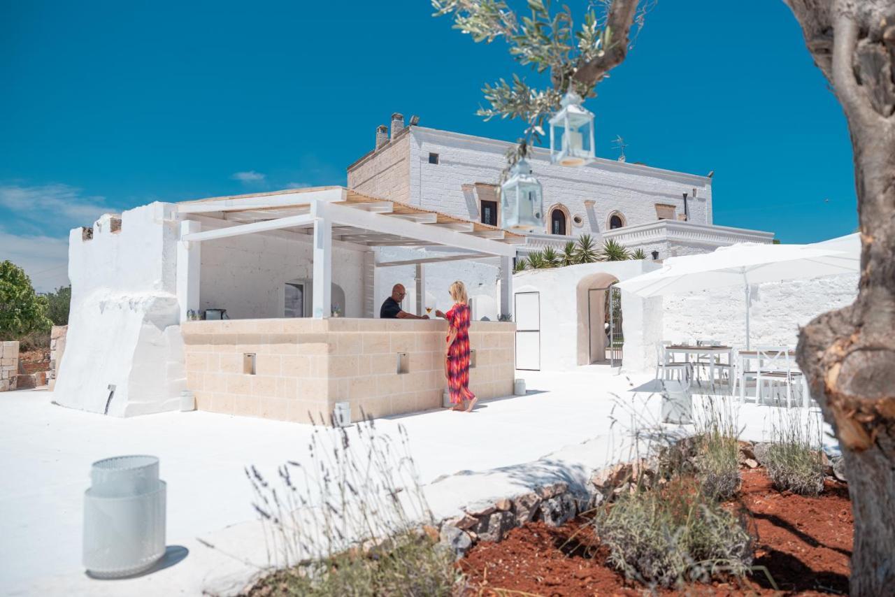 Masseria Donna Nina Остуни Екстериор снимка