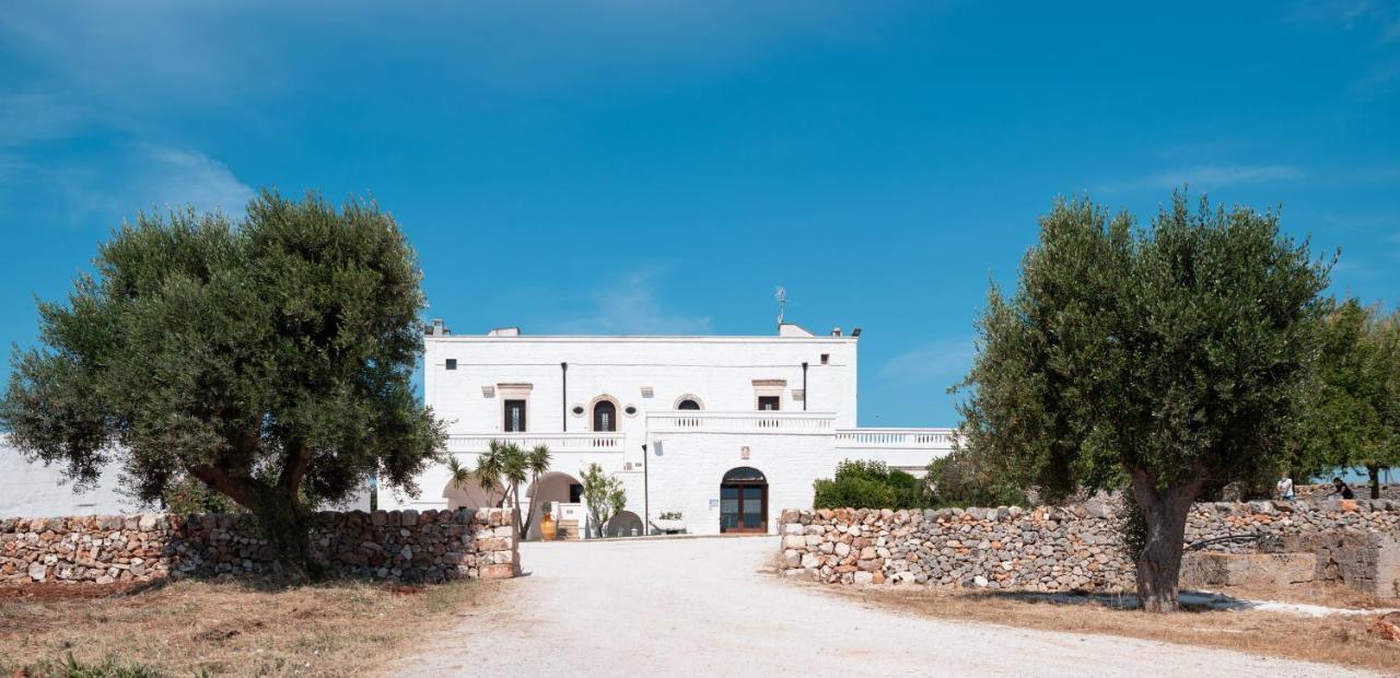 Masseria Donna Nina Остуни Екстериор снимка
