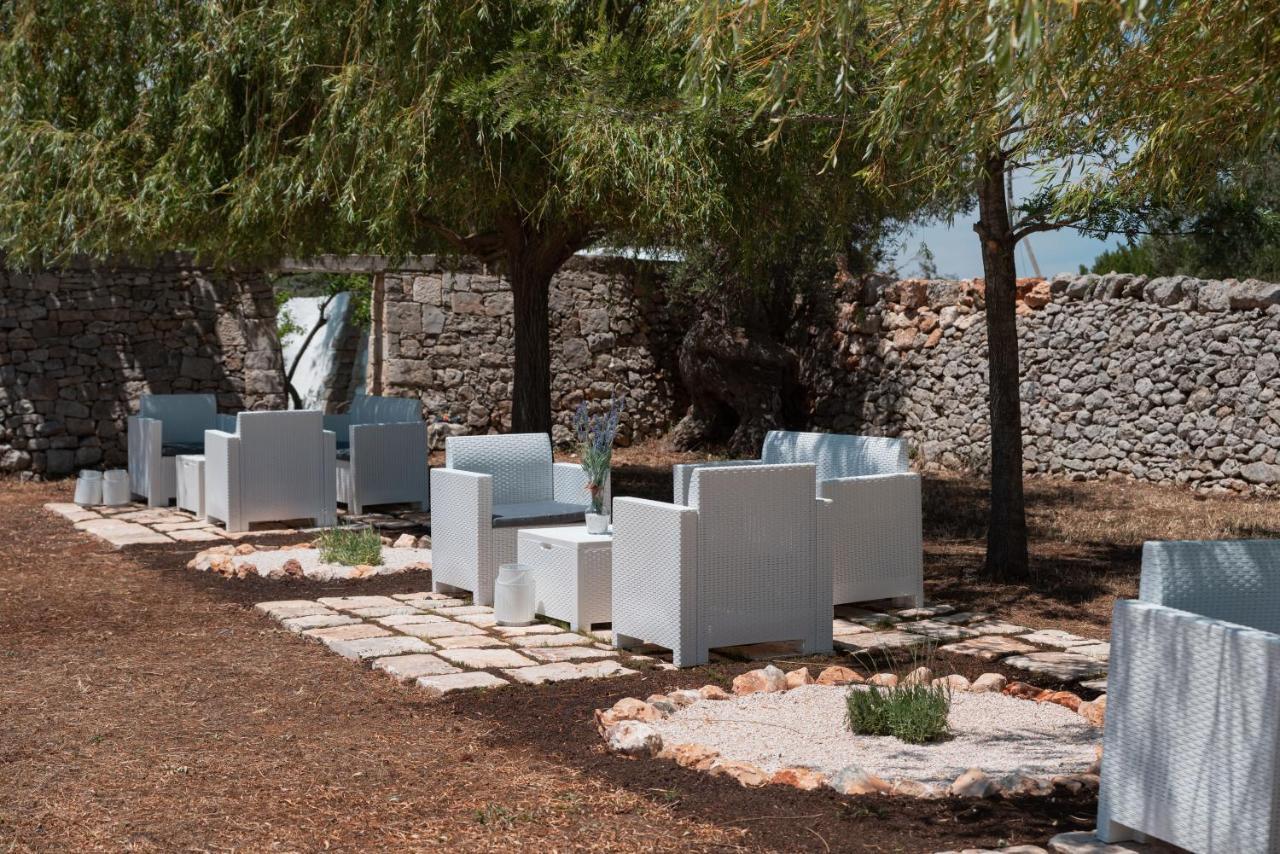 Masseria Donna Nina Остуни Екстериор снимка