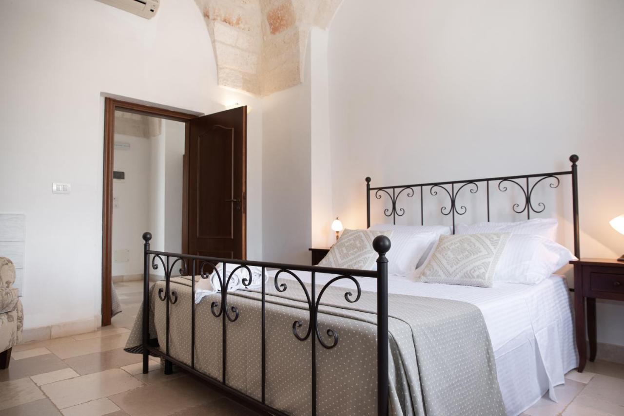 Masseria Donna Nina Остуни Екстериор снимка