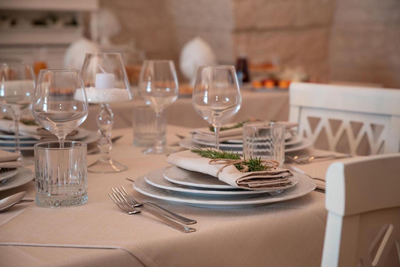 Masseria Donna Nina Остуни Екстериор снимка