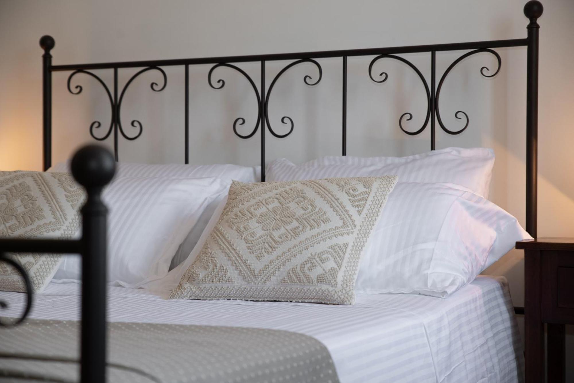 Masseria Donna Nina Остуни Екстериор снимка