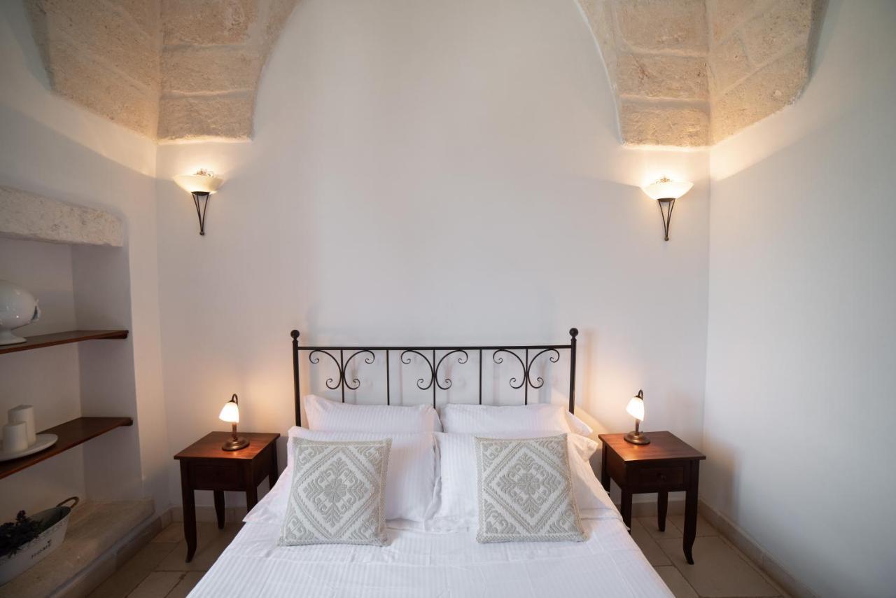 Masseria Donna Nina Остуни Екстериор снимка