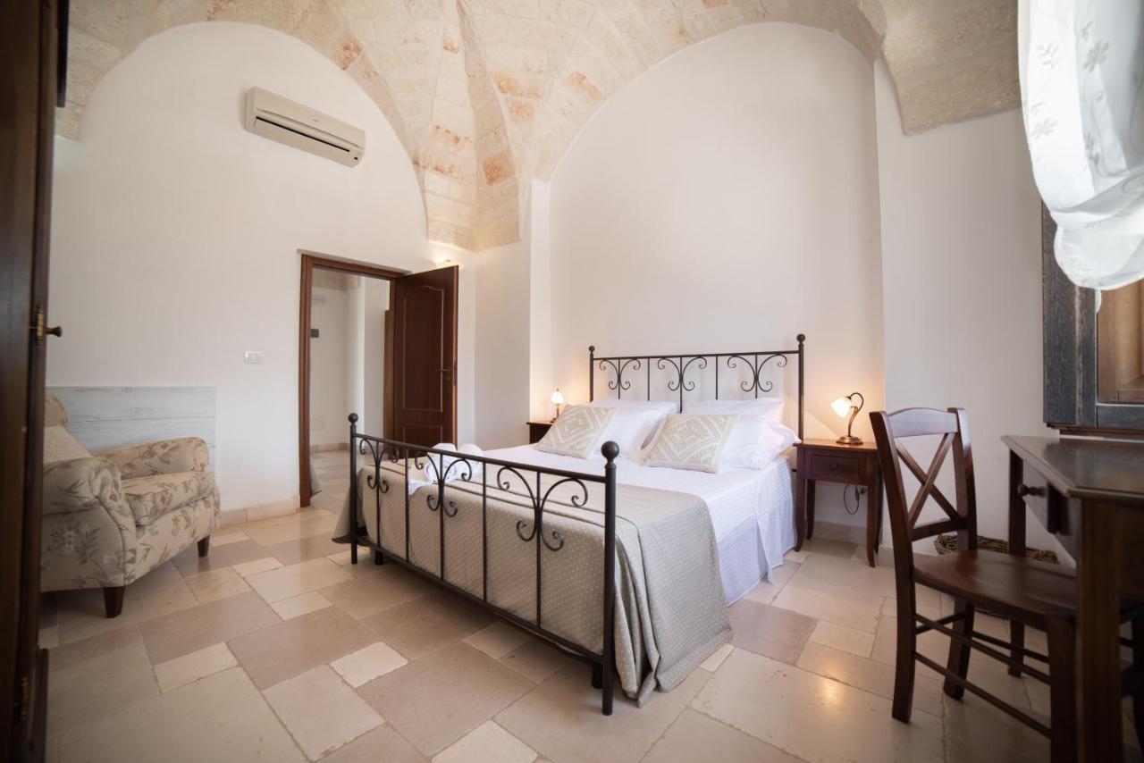 Masseria Donna Nina Остуни Екстериор снимка