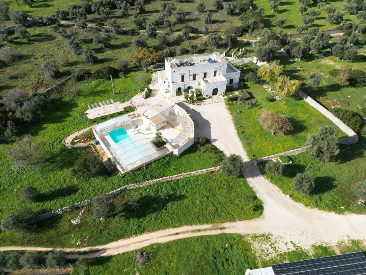 Masseria Donna Nina Остуни Екстериор снимка