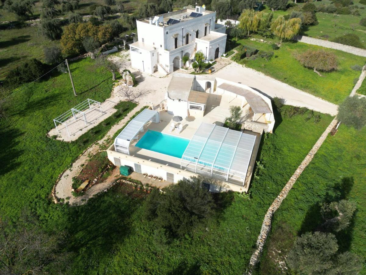 Masseria Donna Nina Остуни Екстериор снимка