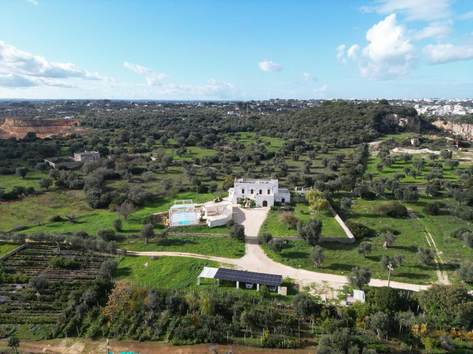 Masseria Donna Nina Остуни Екстериор снимка